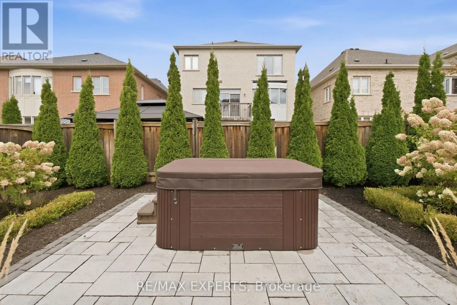 22 GARYSCHOLL ROAD