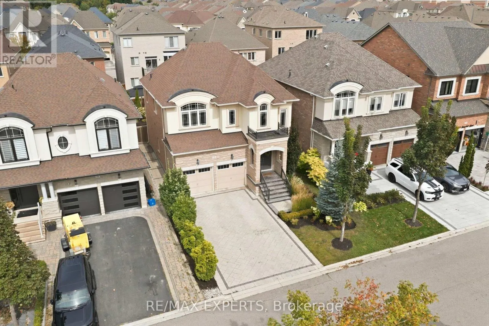 22 GARYSCHOLL ROAD