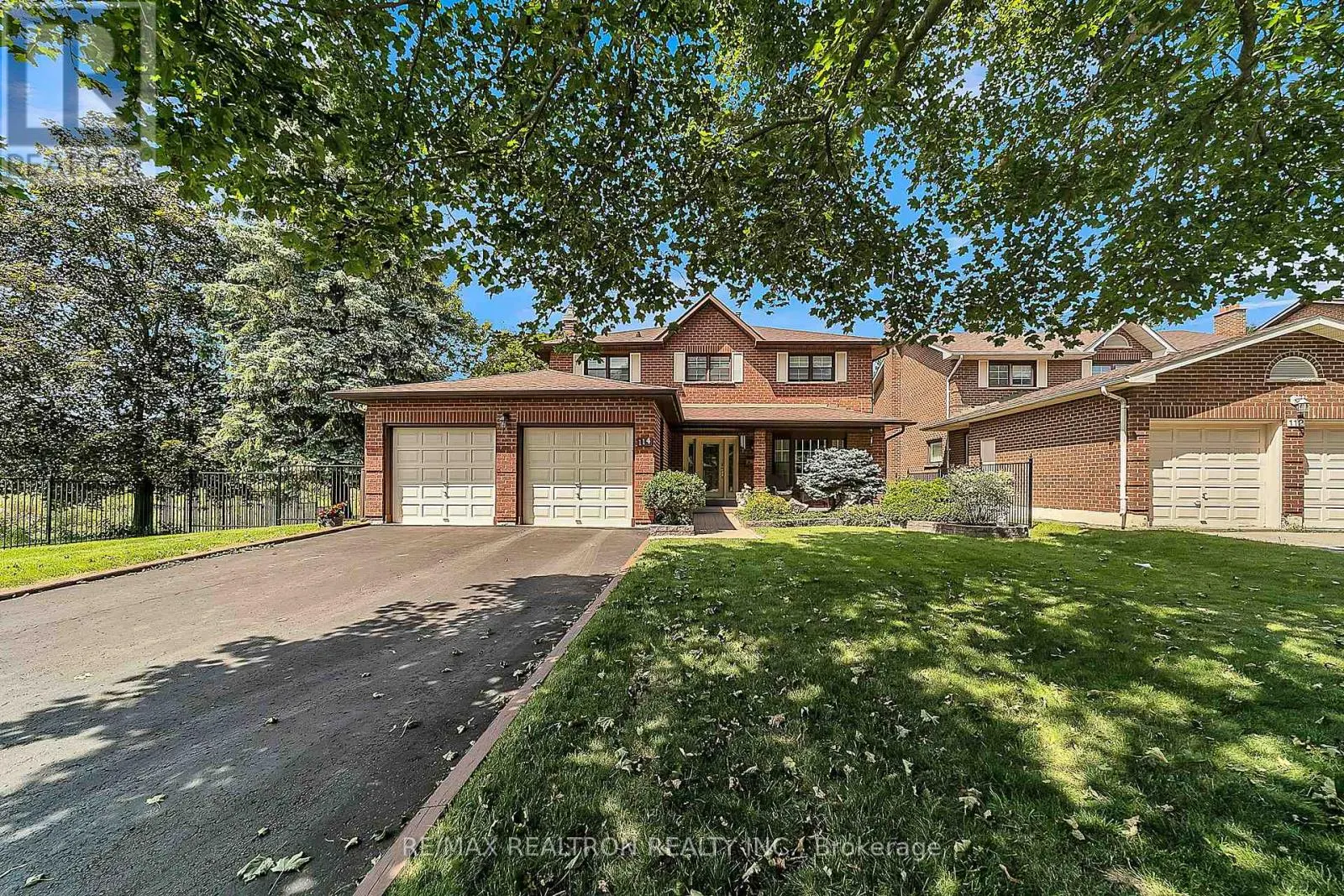114 GOLF LINKS DRIVE S