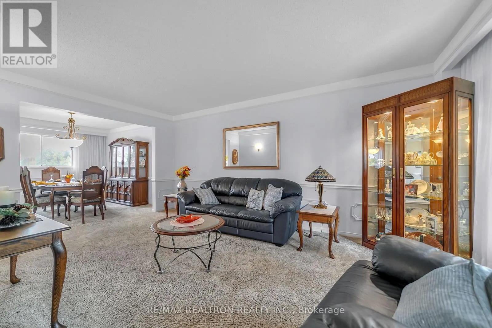 114 GOLF LINKS DRIVE S