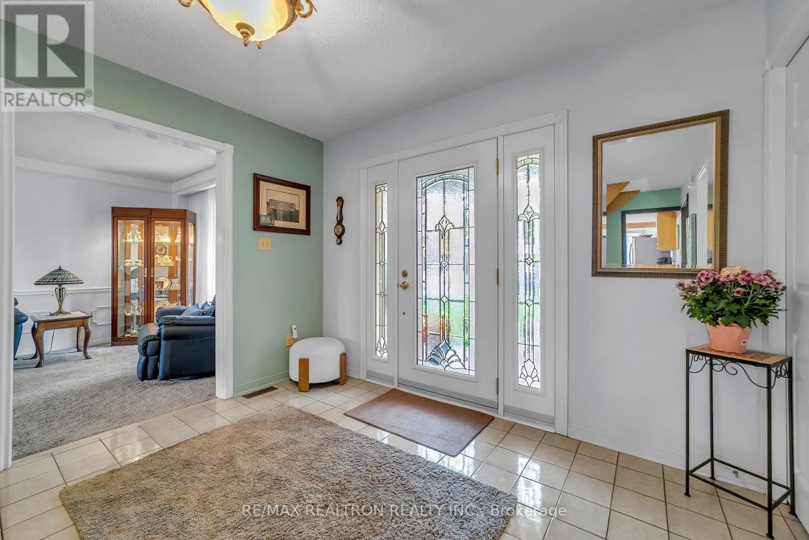 114 GOLF LINKS DRIVE S