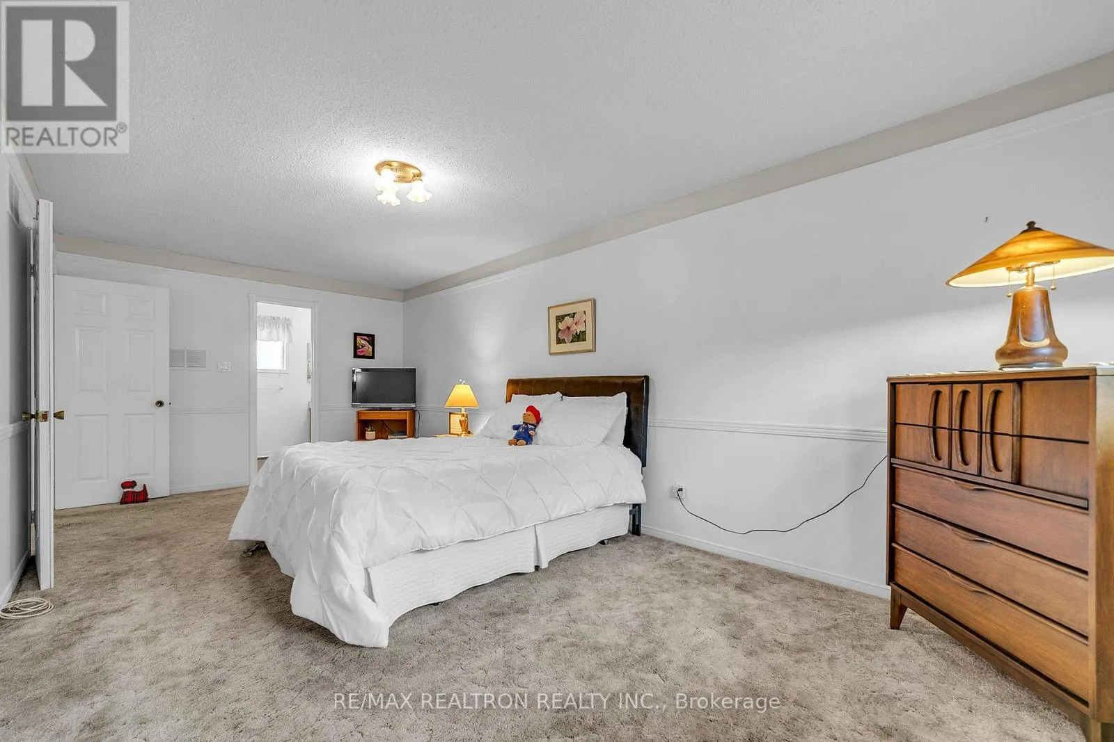 114 GOLF LINKS DRIVE S