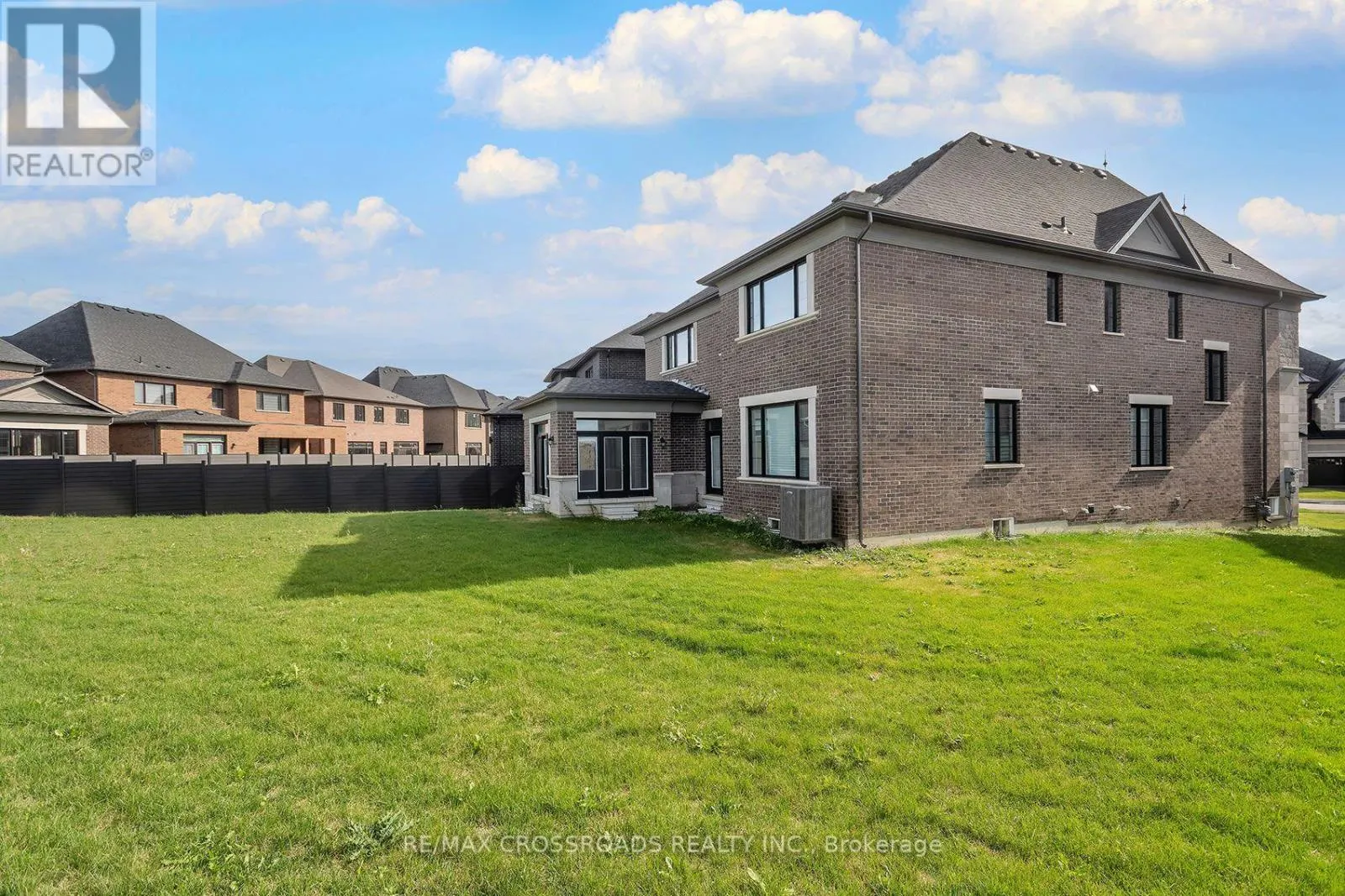 65 TERRAVISTA CRESCENT