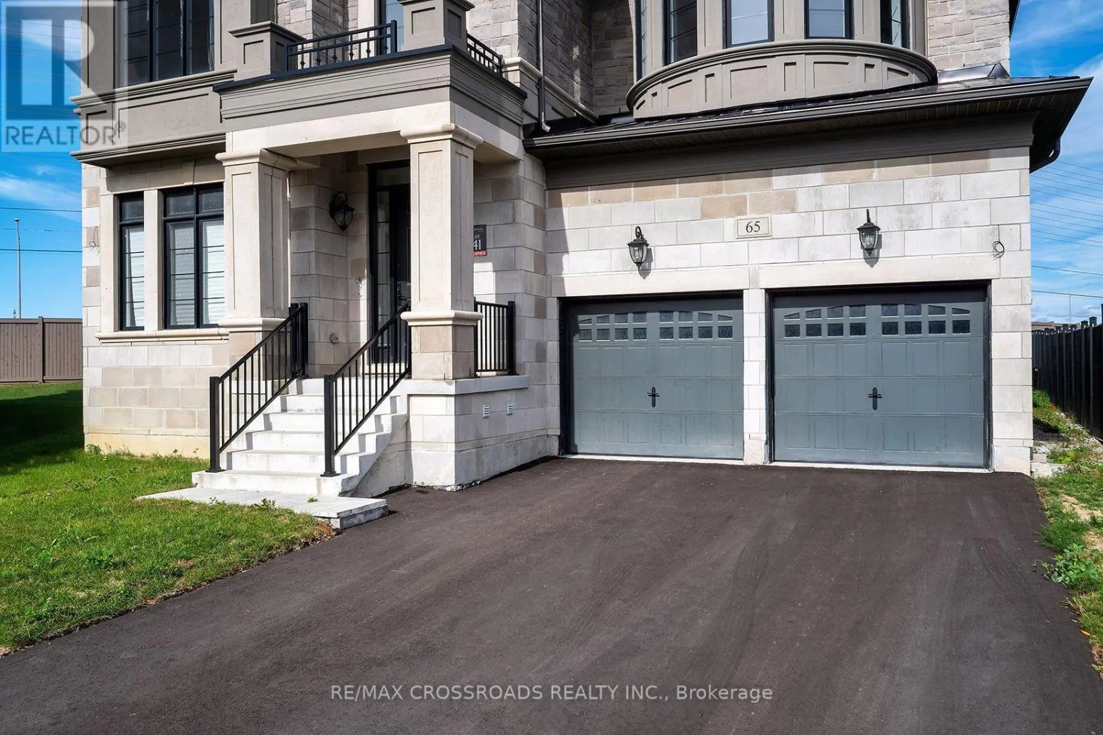65 TERRAVISTA CRESCENT