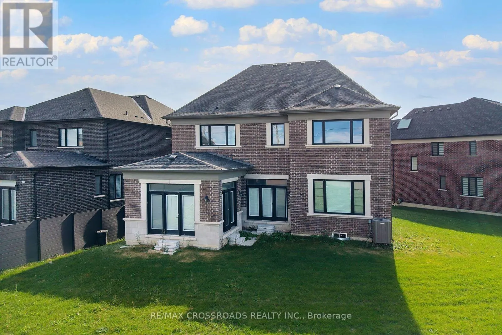 65 TERRAVISTA CRESCENT