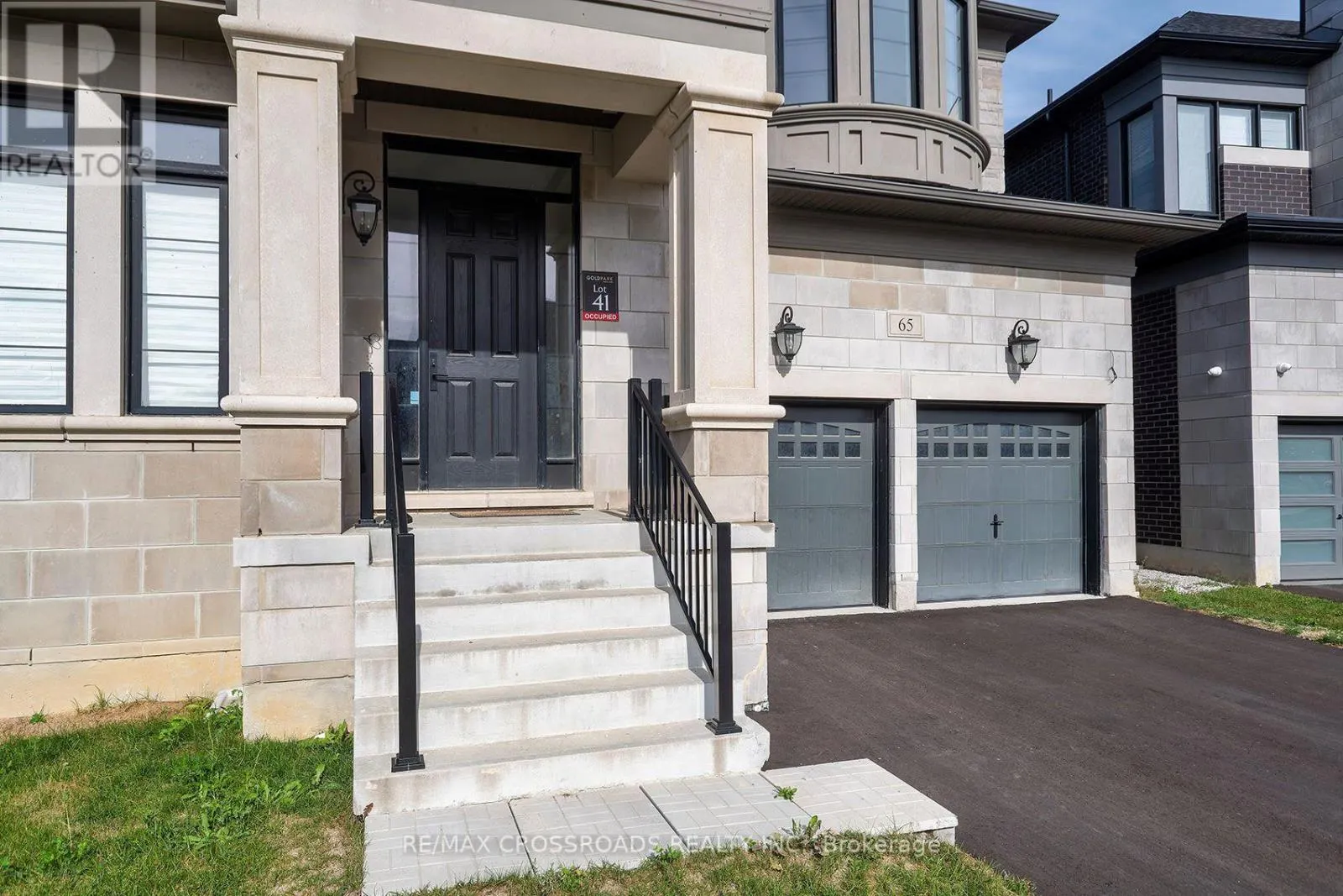 65 TERRAVISTA CRESCENT