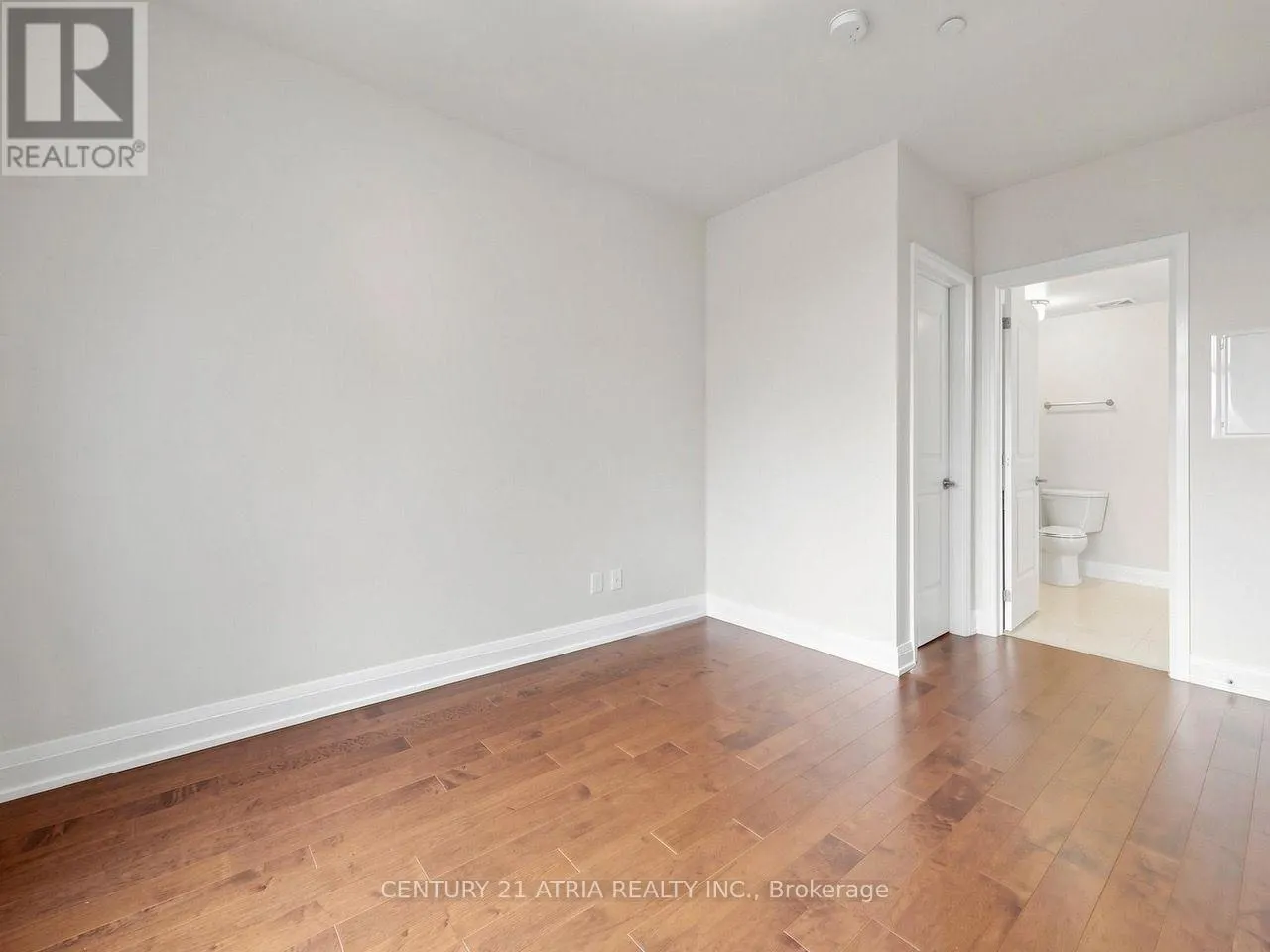 512 - 15277 YONGE STREET