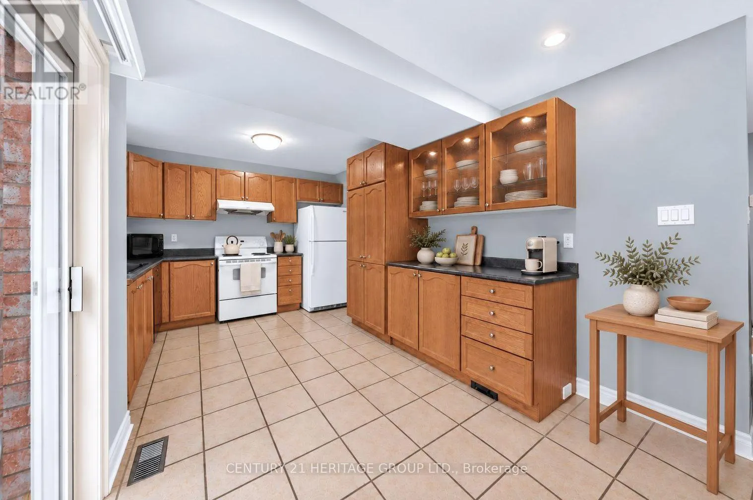 378 SPRUCE GROVE CRESCENT