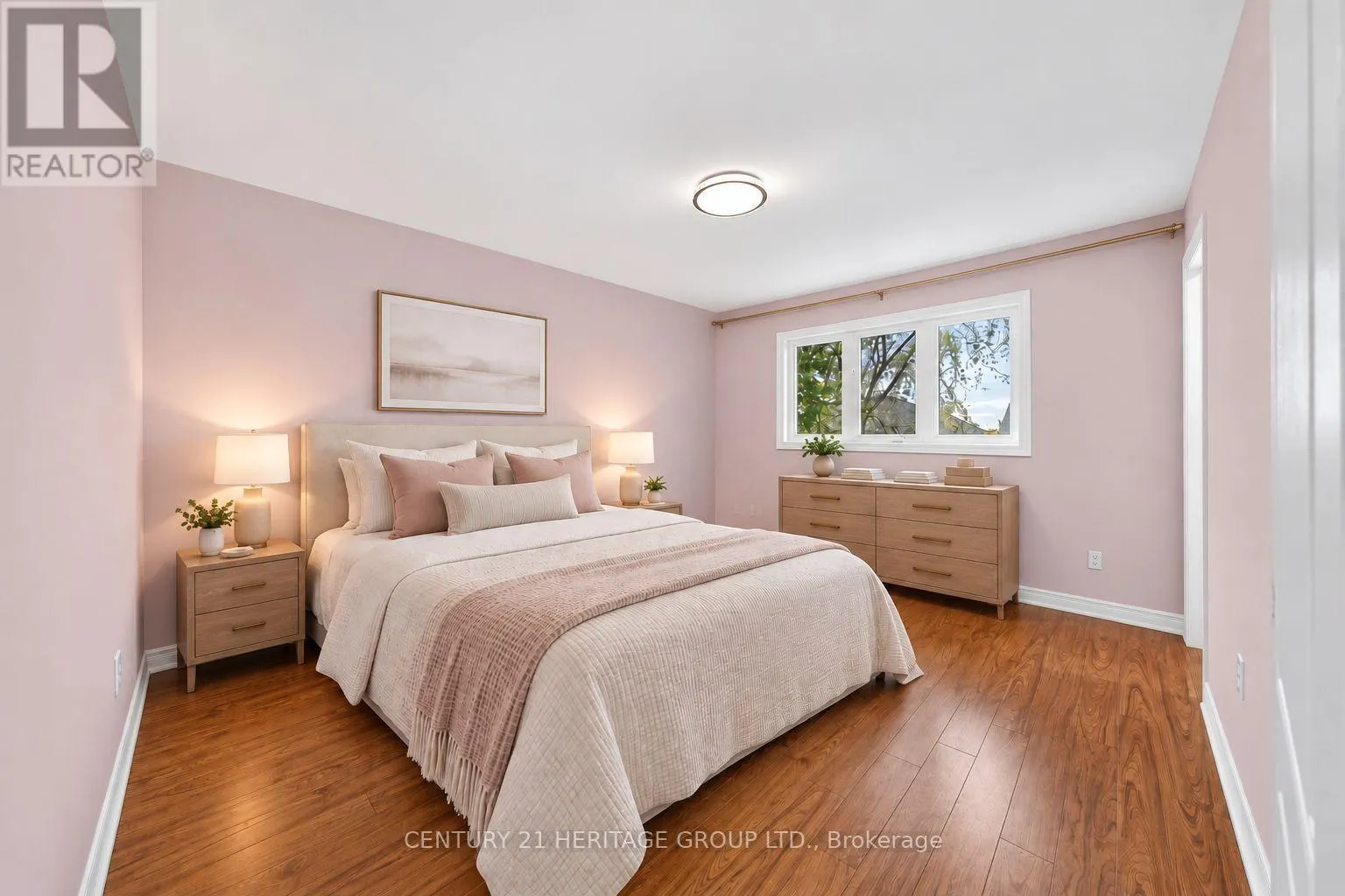 378 SPRUCE GROVE CRESCENT
