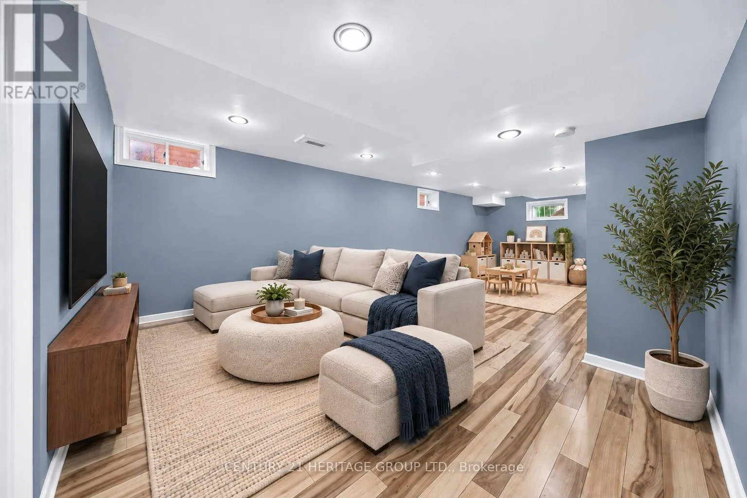 378 SPRUCE GROVE CRESCENT