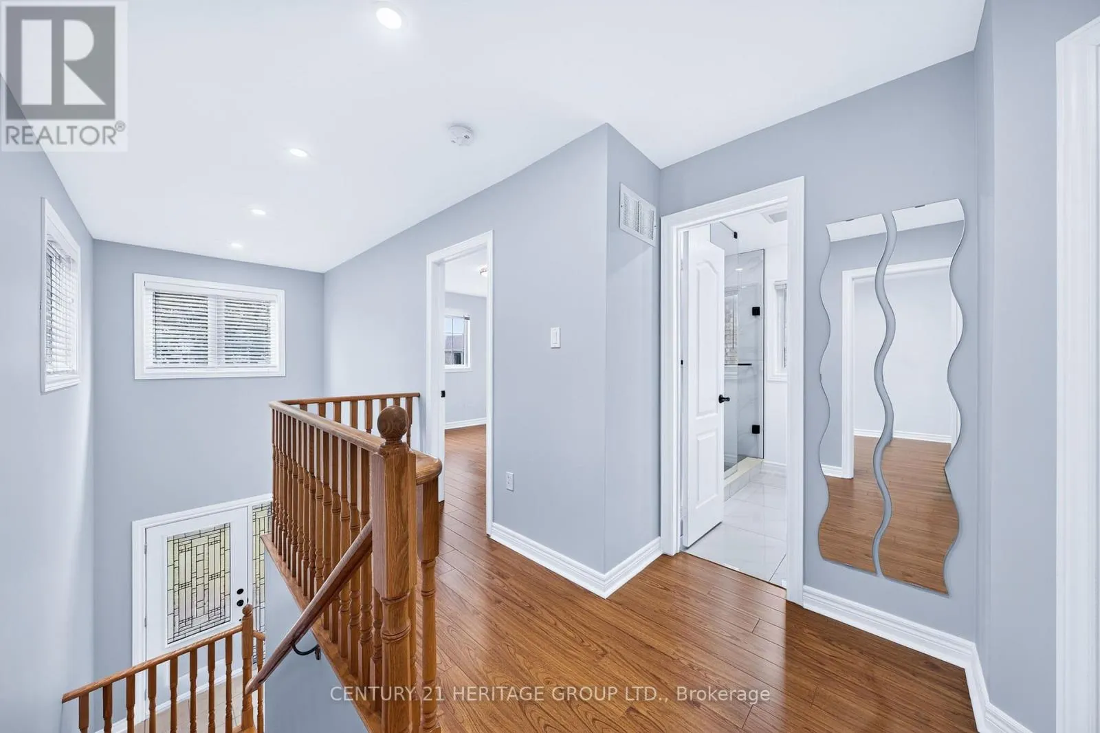 378 SPRUCE GROVE CRESCENT