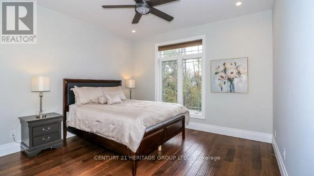 3500 CRESCENT HARBOUR ROAD