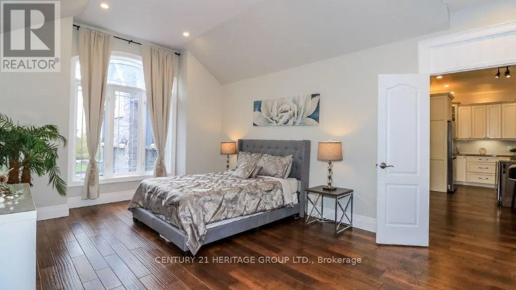 3500 CRESCENT HARBOUR ROAD
