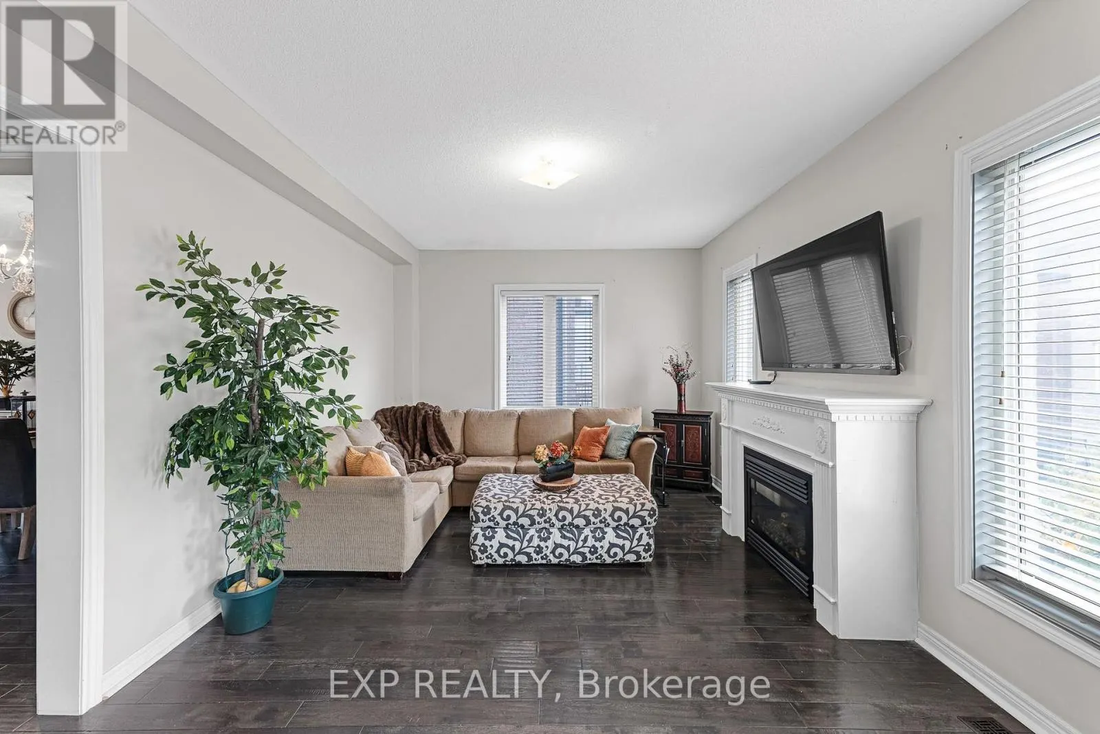 211 RAY SNOW BOULEVARD