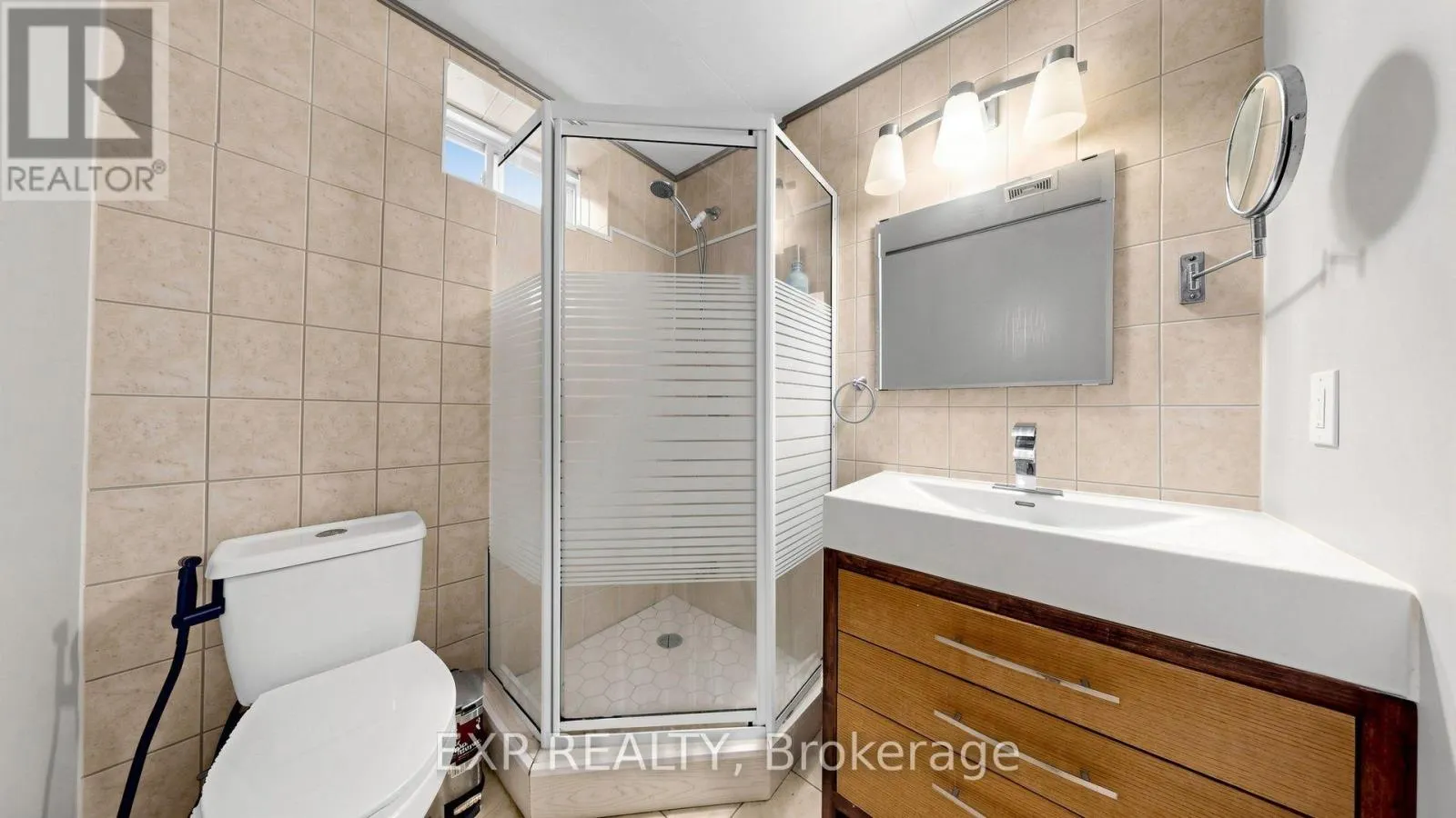 416 BARTHOLOMEW DRIVE