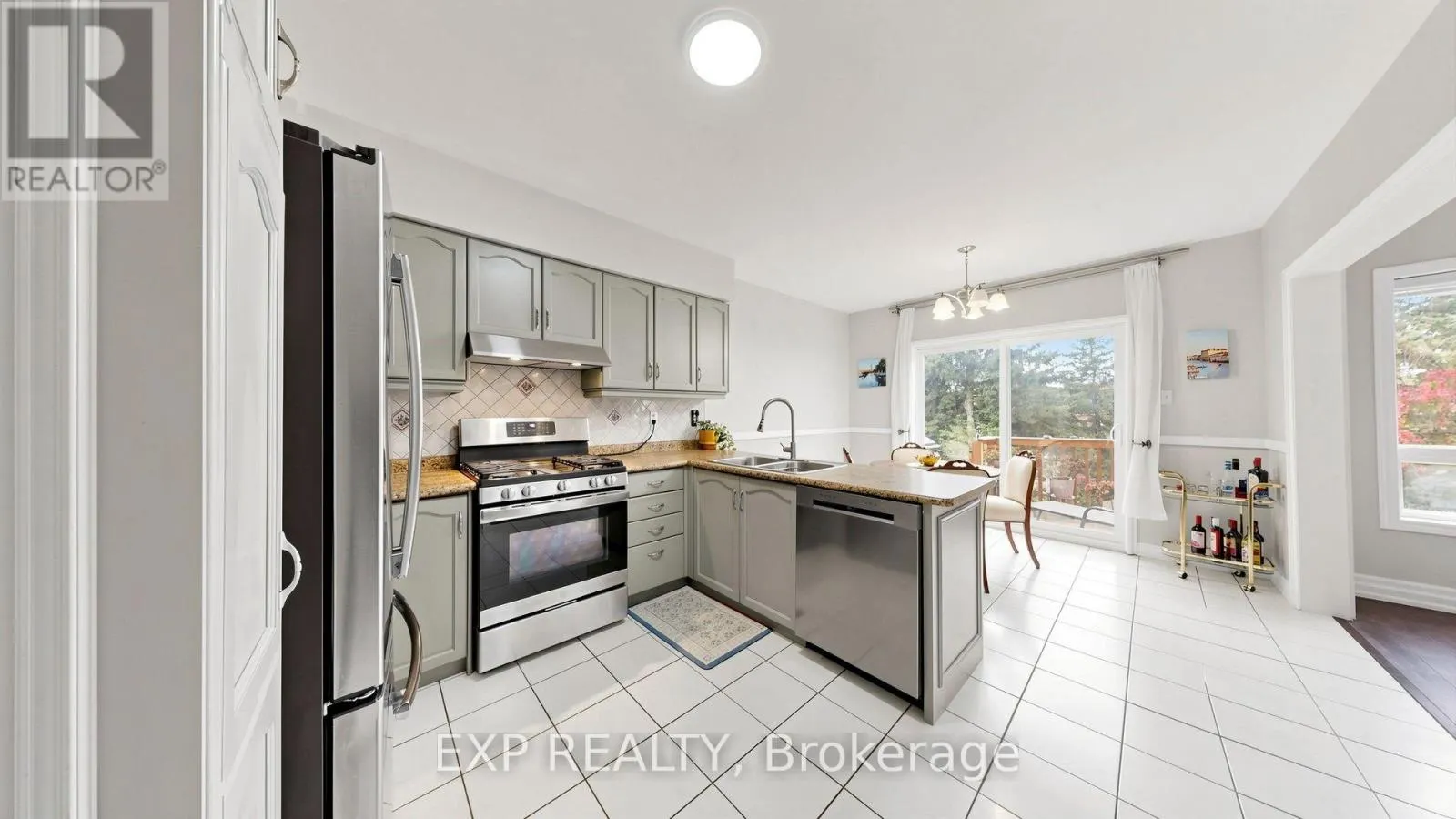 416 BARTHOLOMEW DRIVE