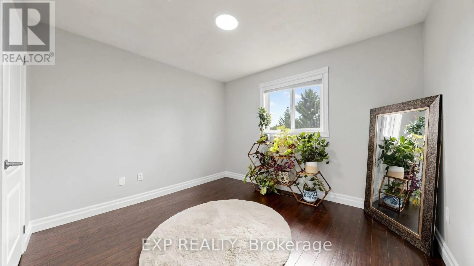 416 BARTHOLOMEW DRIVE
