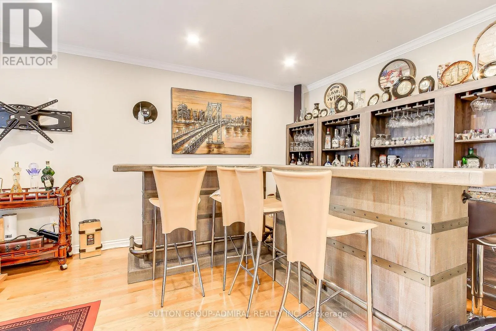 322 HARRY BEER COURT