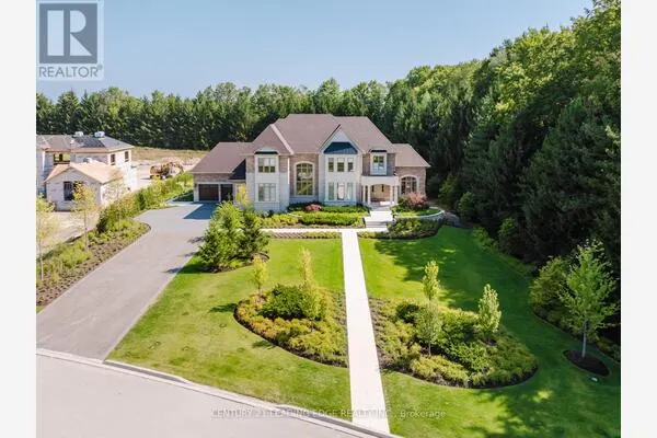 43 NEWTON REED CRESCENT