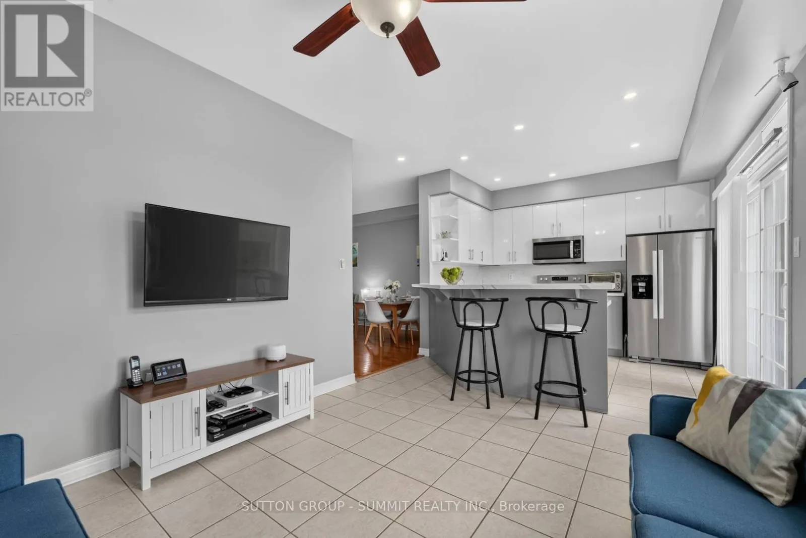 187 KIRKVALLEY CRESCENT