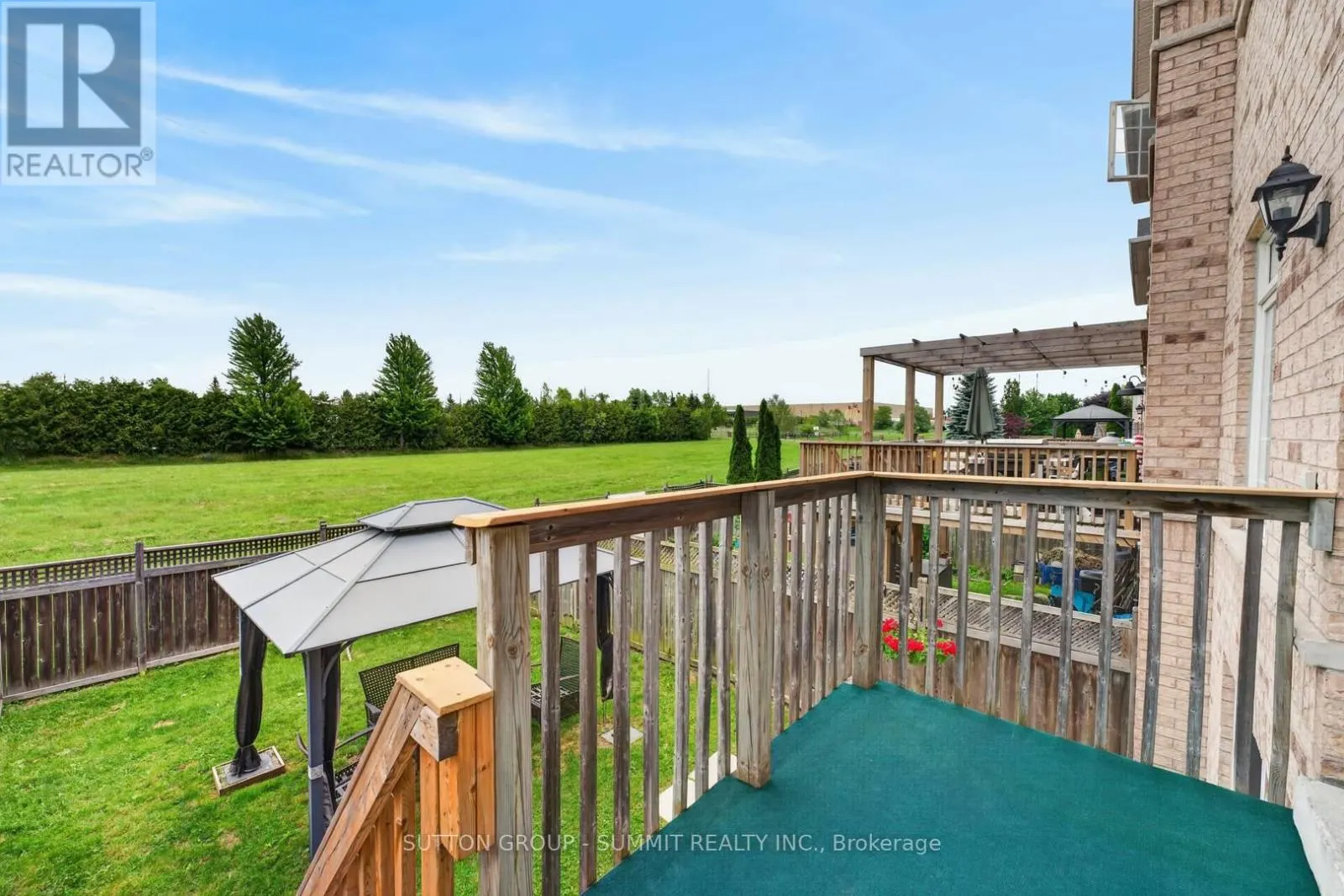 187 KIRKVALLEY CRESCENT