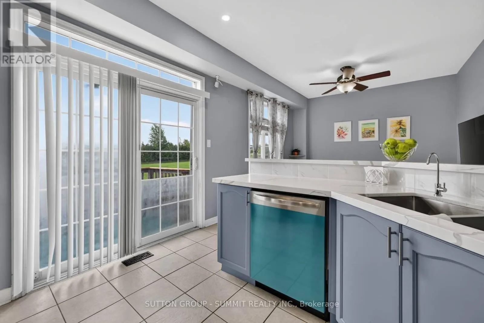 187 KIRKVALLEY CRESCENT