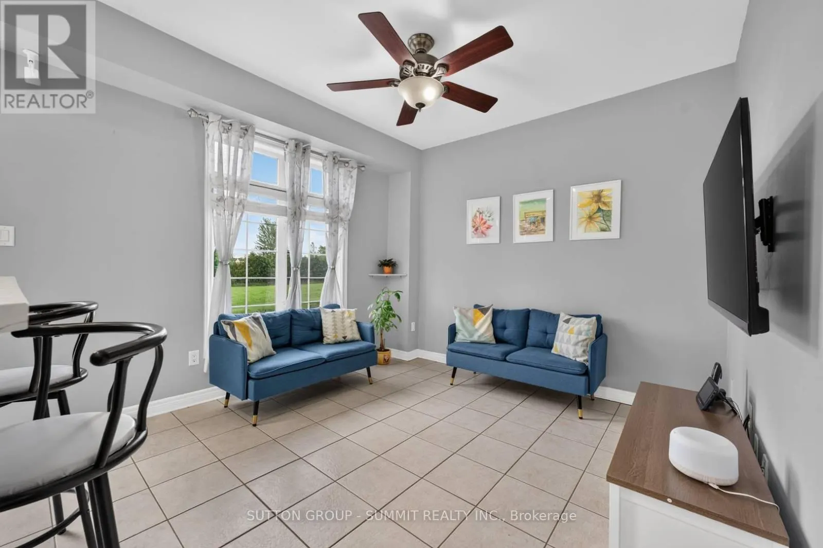 187 KIRKVALLEY CRESCENT