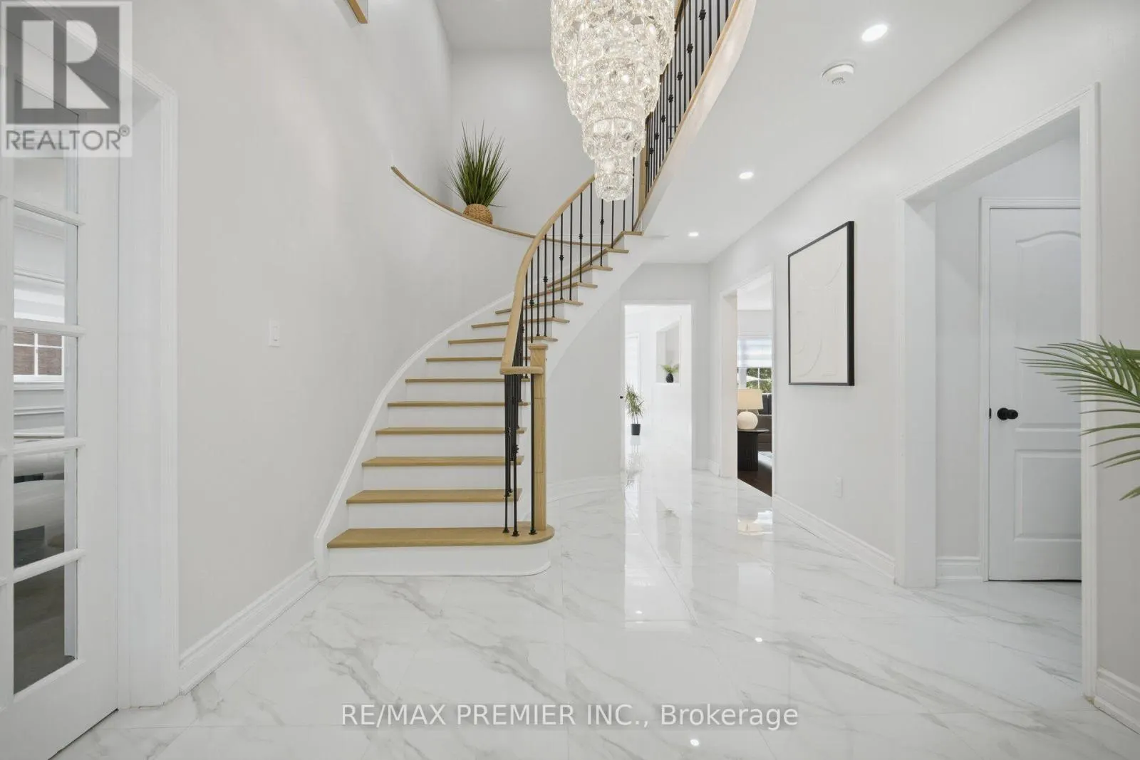 95 HUDSON DRIVE