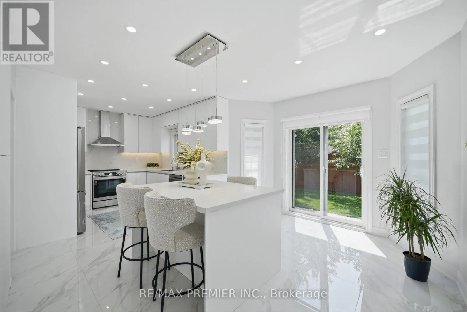 95 HUDSON DRIVE