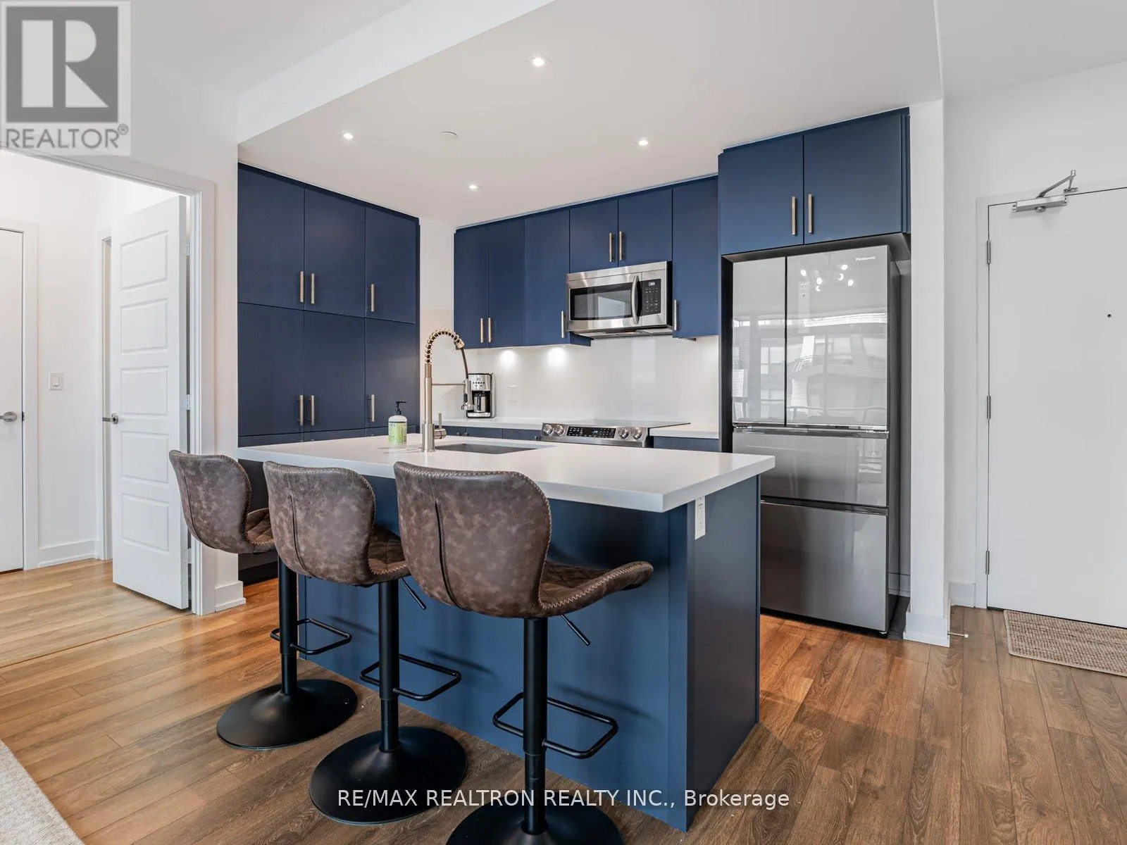315 - 375 SEA RAY AVENUE