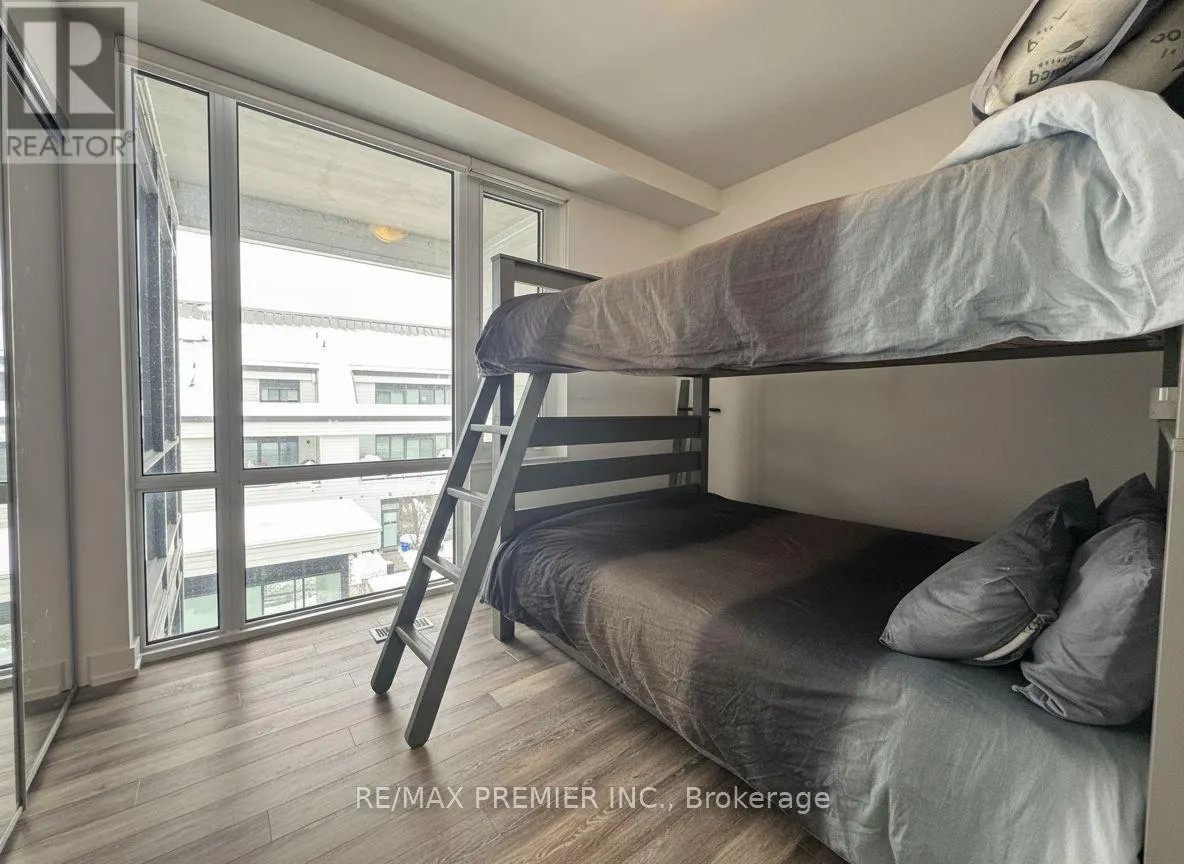 99 - 303 BROWARD WAY