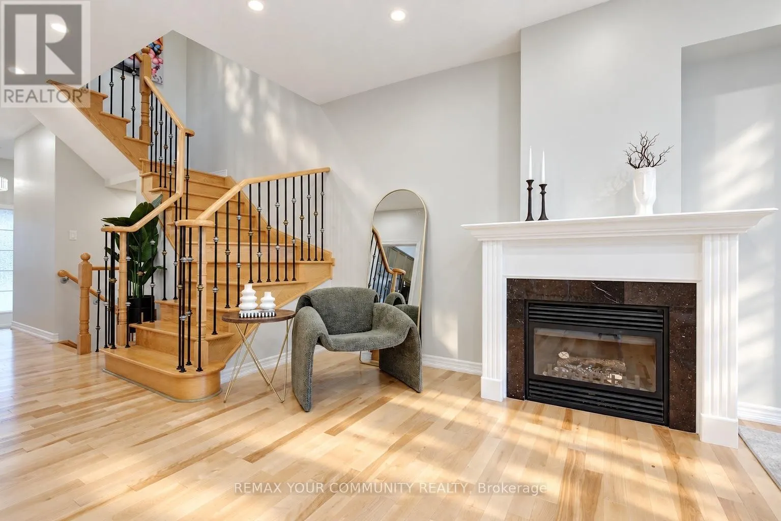 186 LAUDERDALE DRIVE