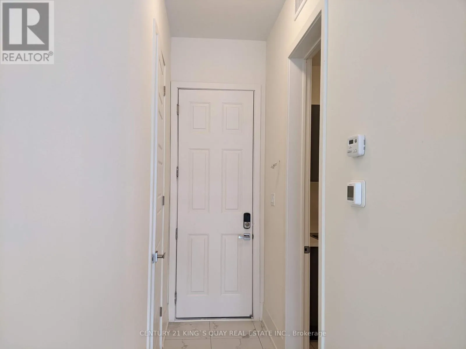 3736 FERRETTI COURT