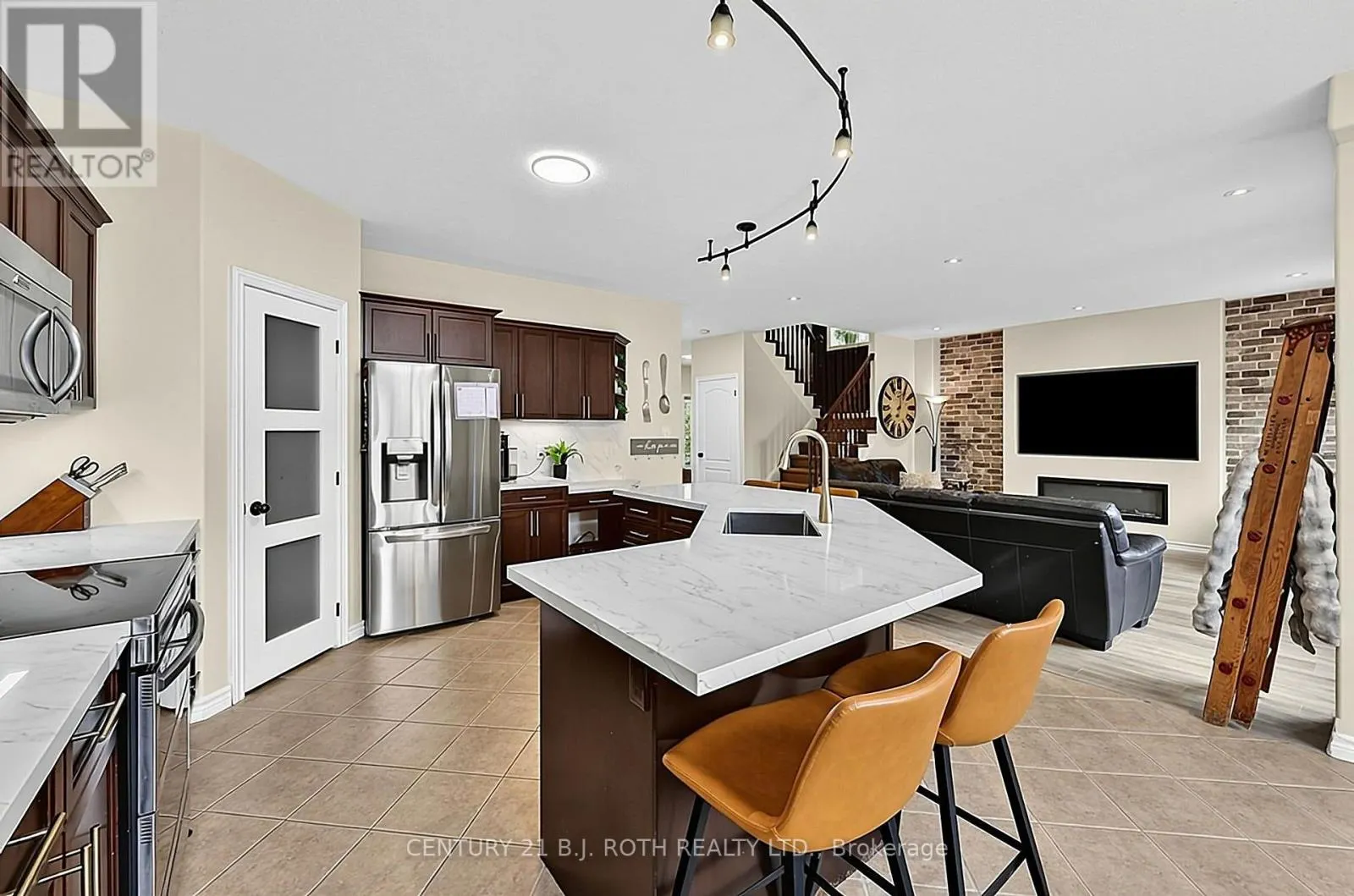 118 MIKE HART DRIVE