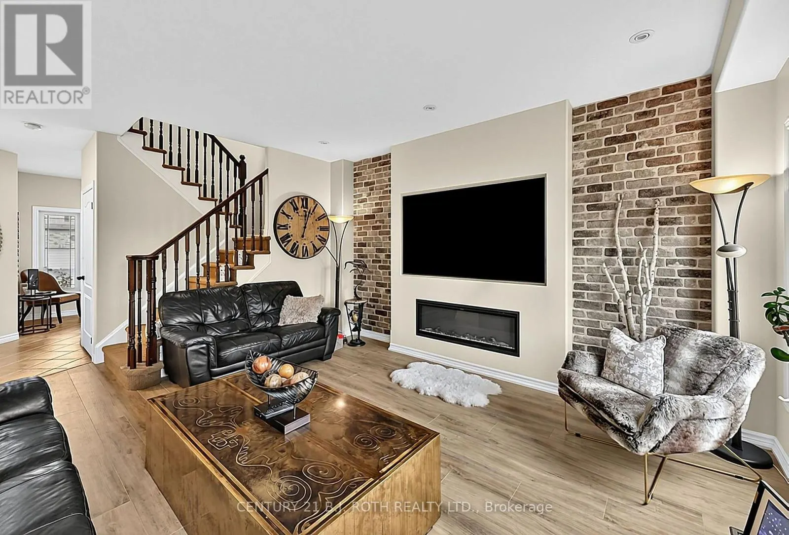 118 MIKE HART DRIVE