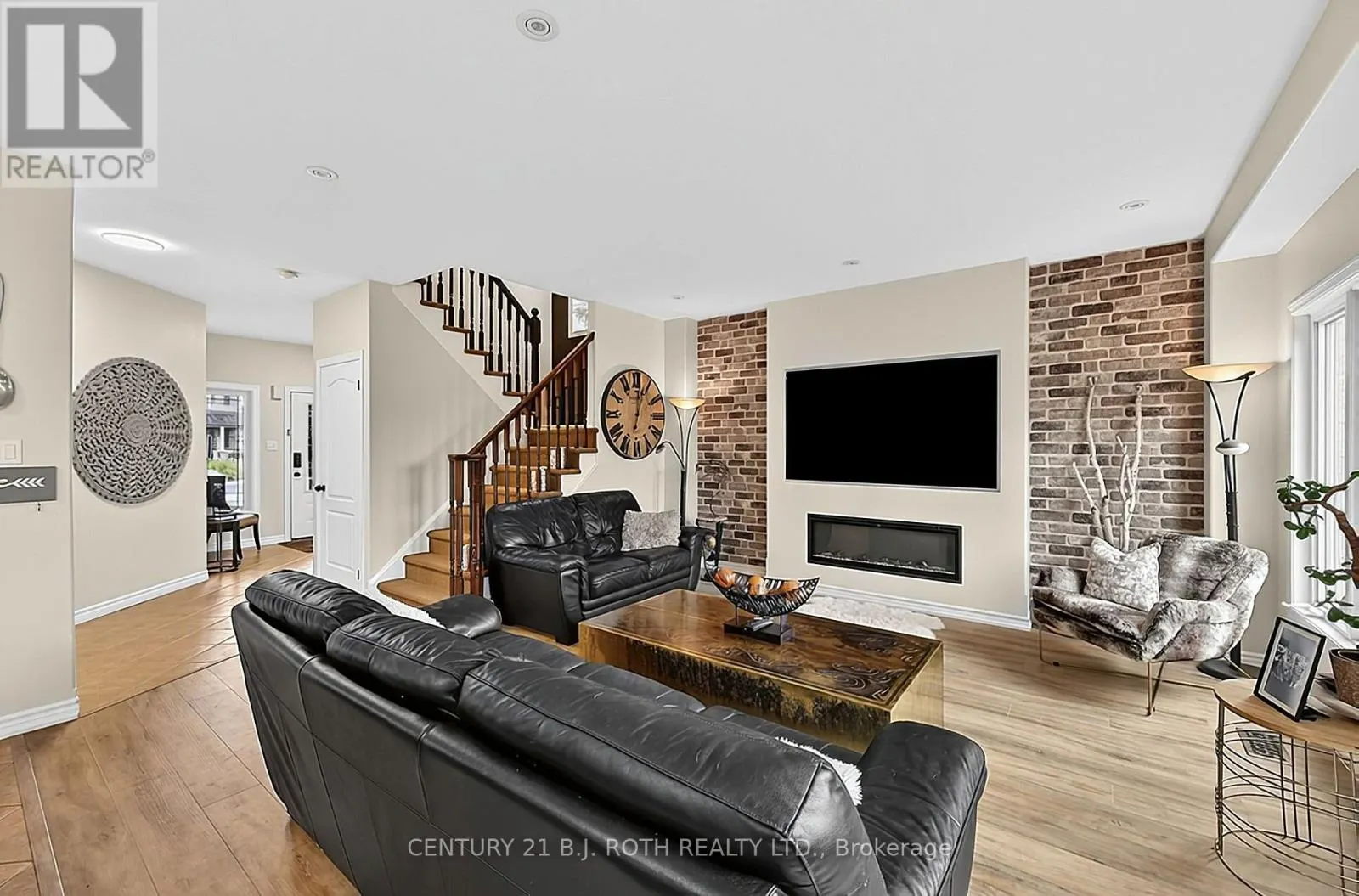 118 MIKE HART DRIVE