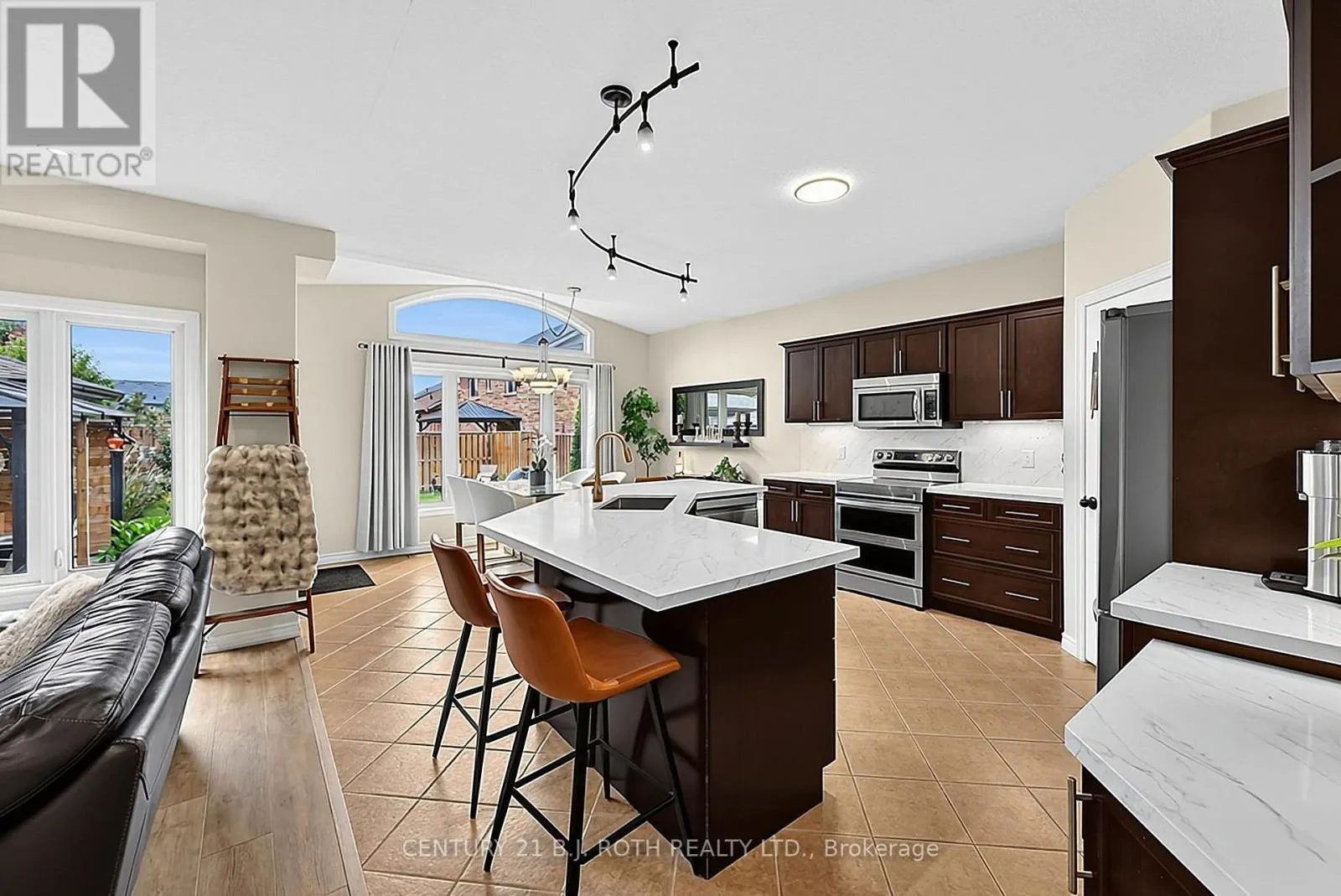 118 MIKE HART DRIVE
