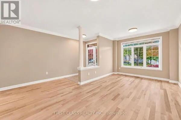 4 HAWKWEED MANOR