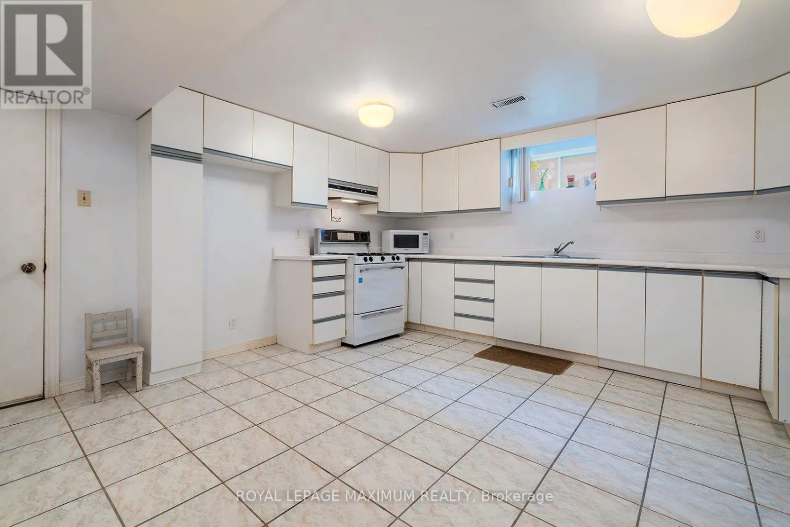 114 BEECHNUT ROAD