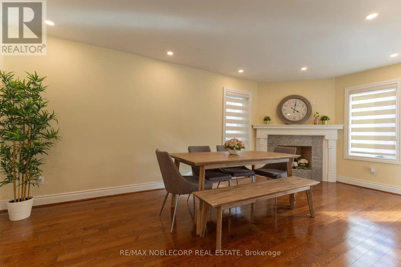 71 CASTLEPOINT DRIVE
