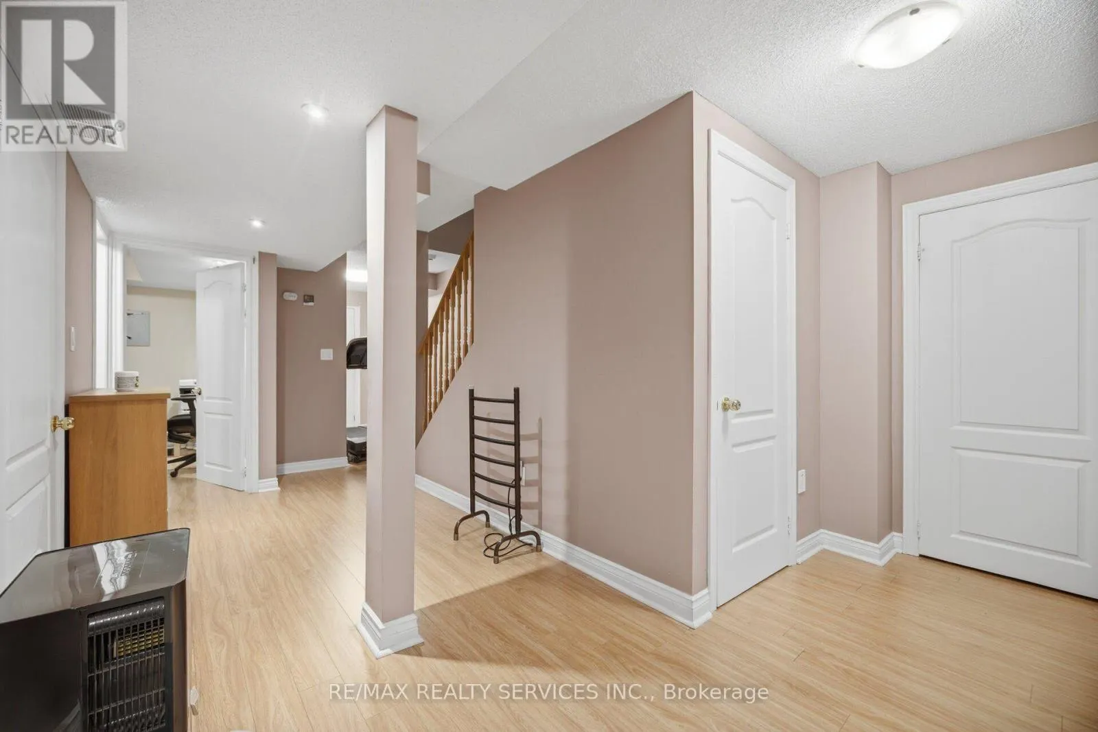 45 SKYLARK DRIVE