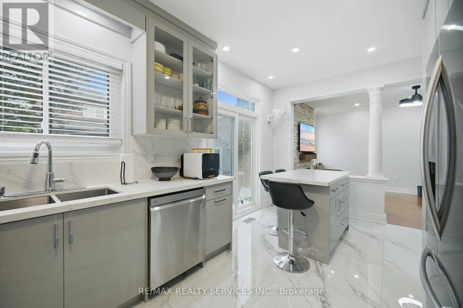 45 SKYLARK DRIVE