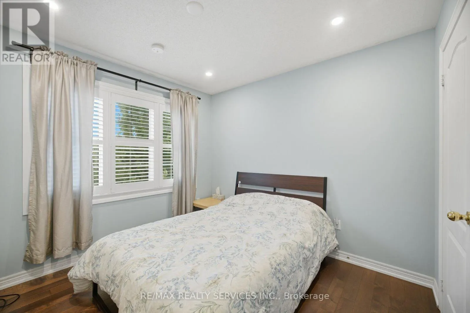 45 SKYLARK DRIVE