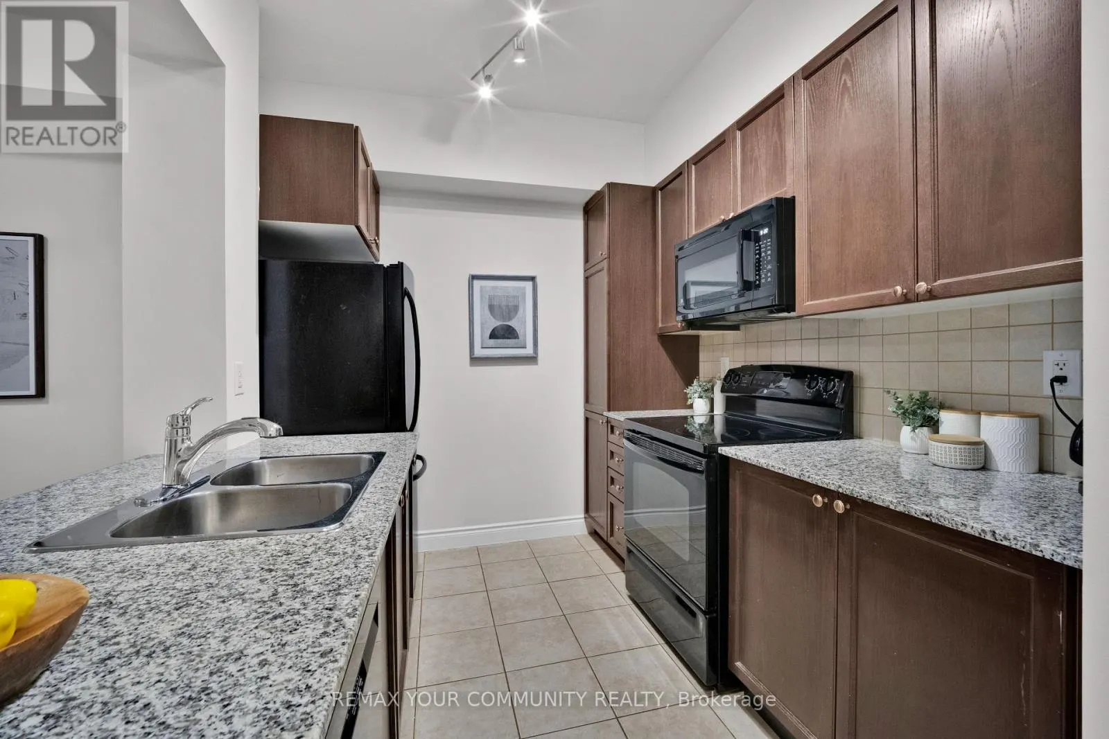 224 - 10211 KEELE STREET