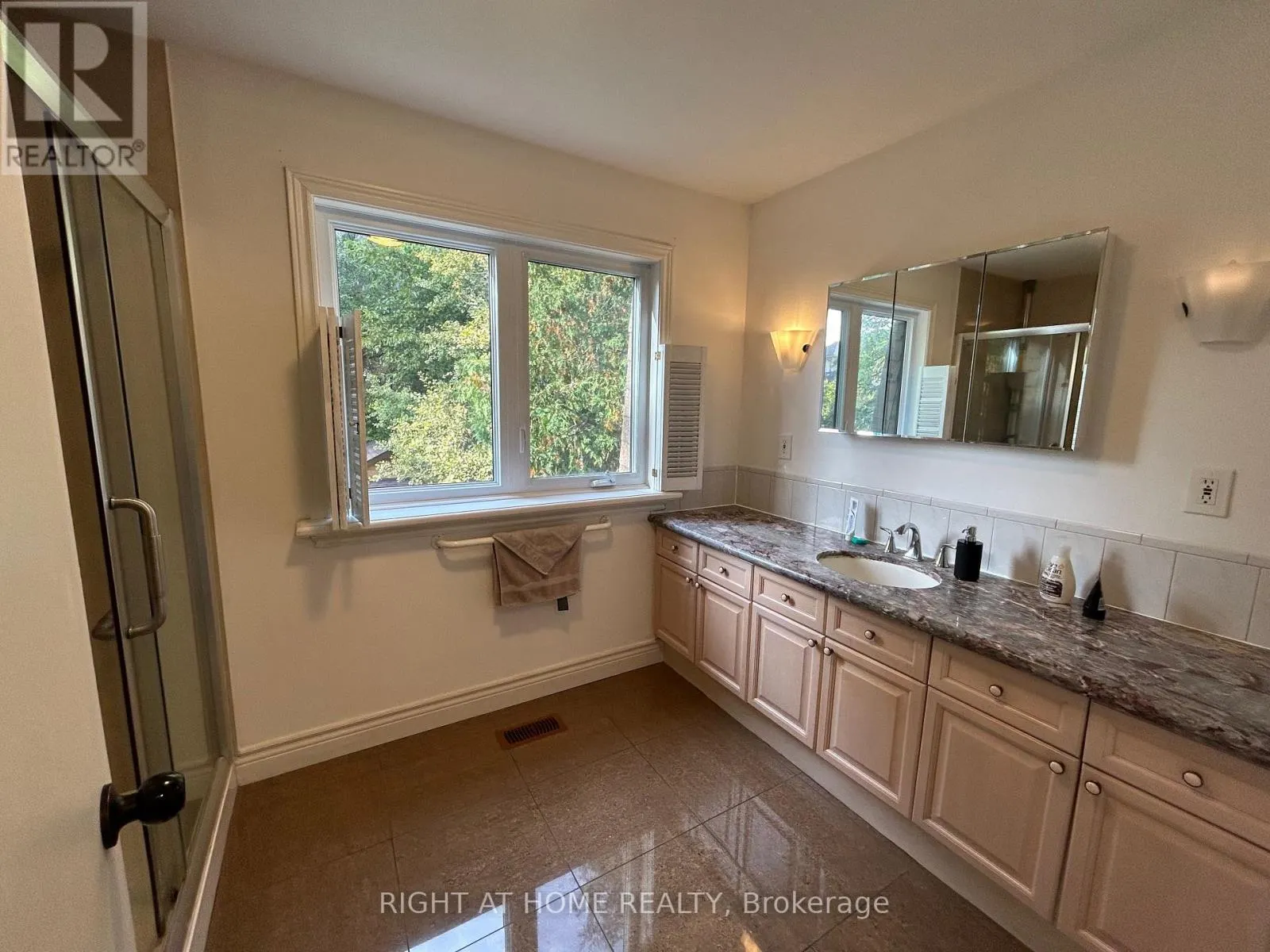 UPPER LEVEL - 36 AURORA HEIGHTS DRIVE