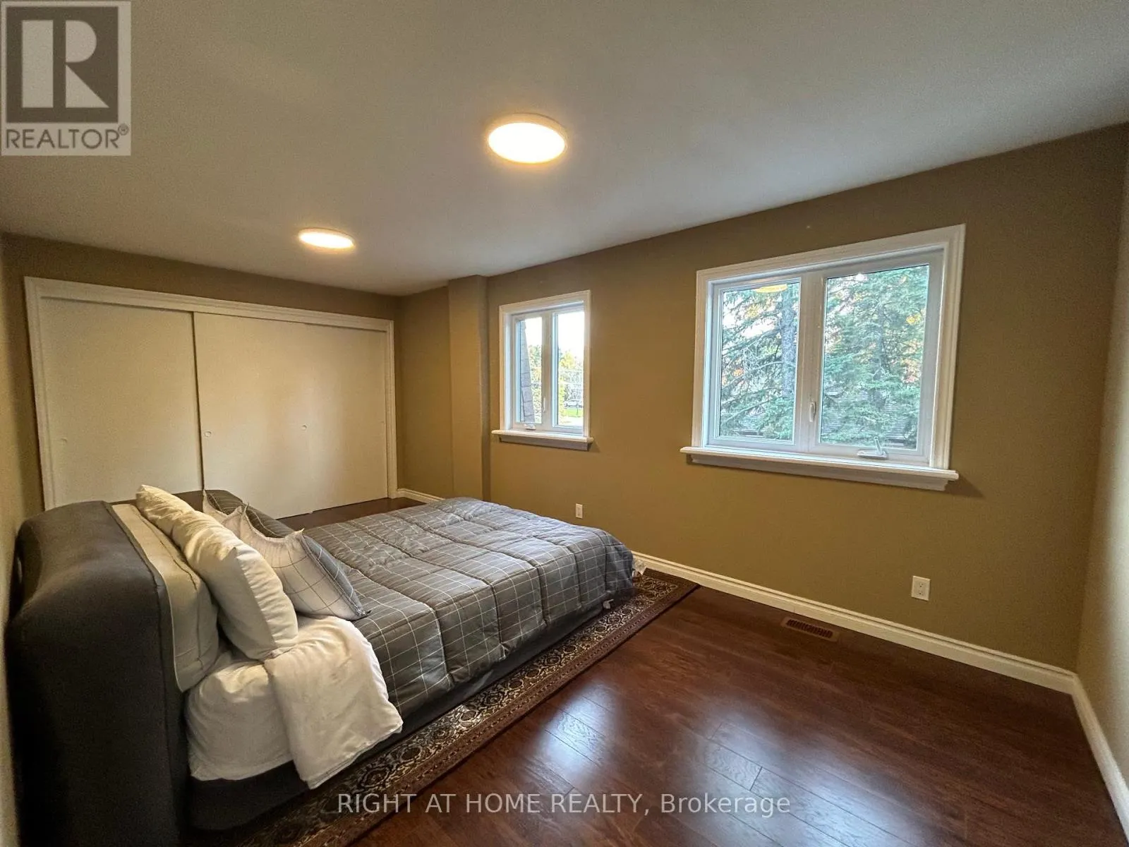 UPPER LEVEL - 36 AURORA HEIGHTS DRIVE