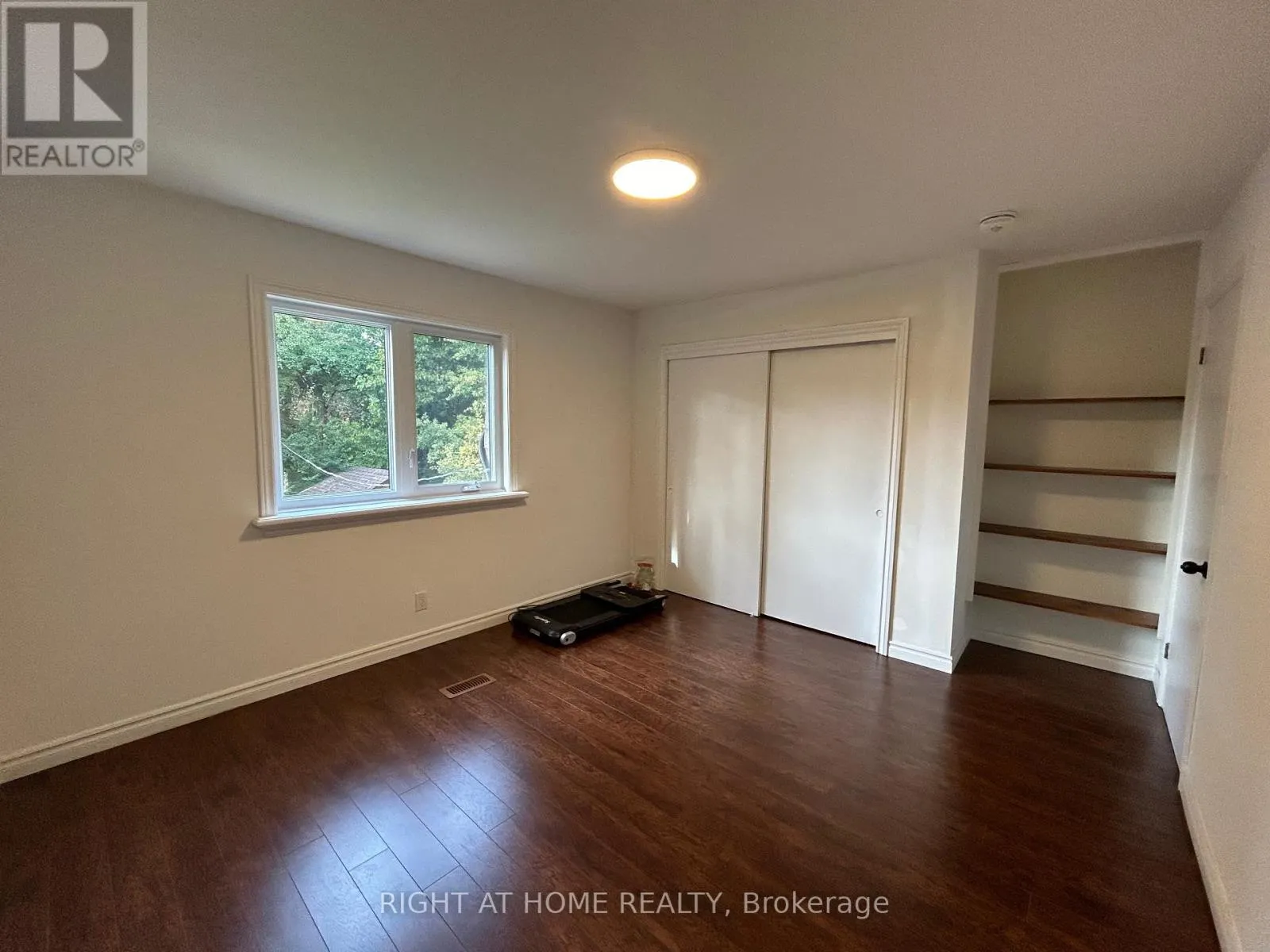 UPPER LEVEL - 36 AURORA HEIGHTS DRIVE