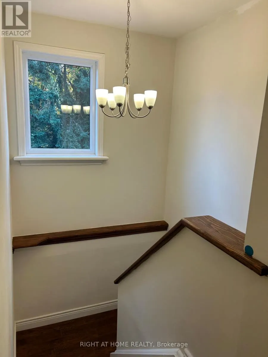 UPPER LEVEL - 36 AURORA HEIGHTS DRIVE