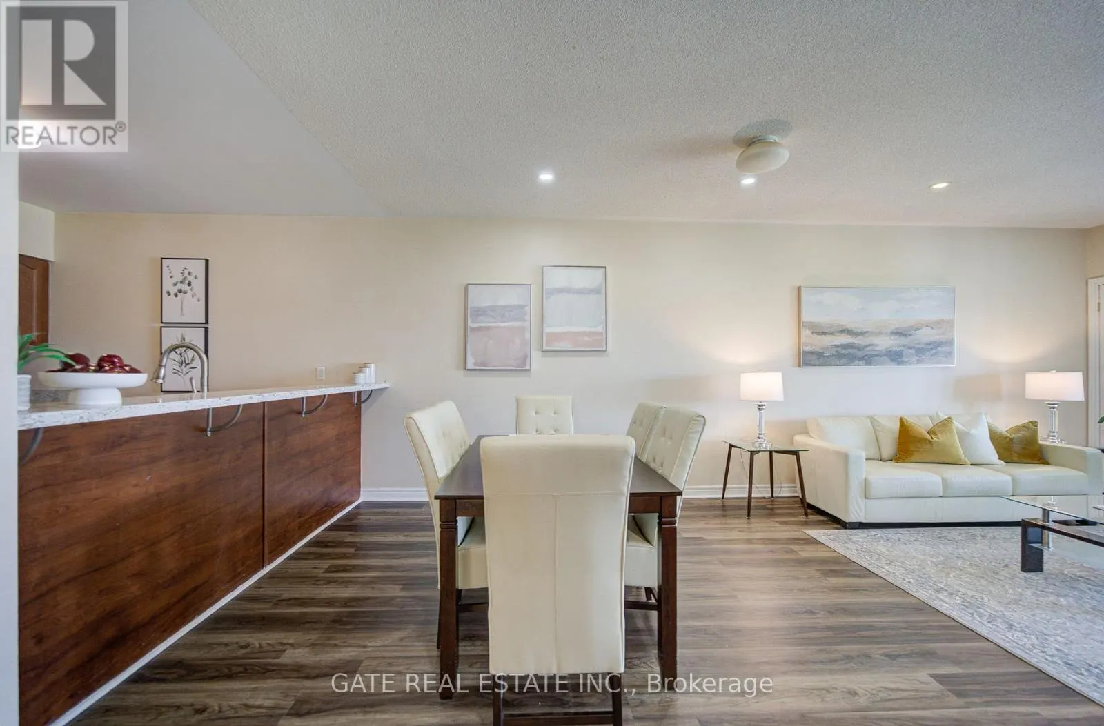 307 - 7340 MARKHAM ROAD