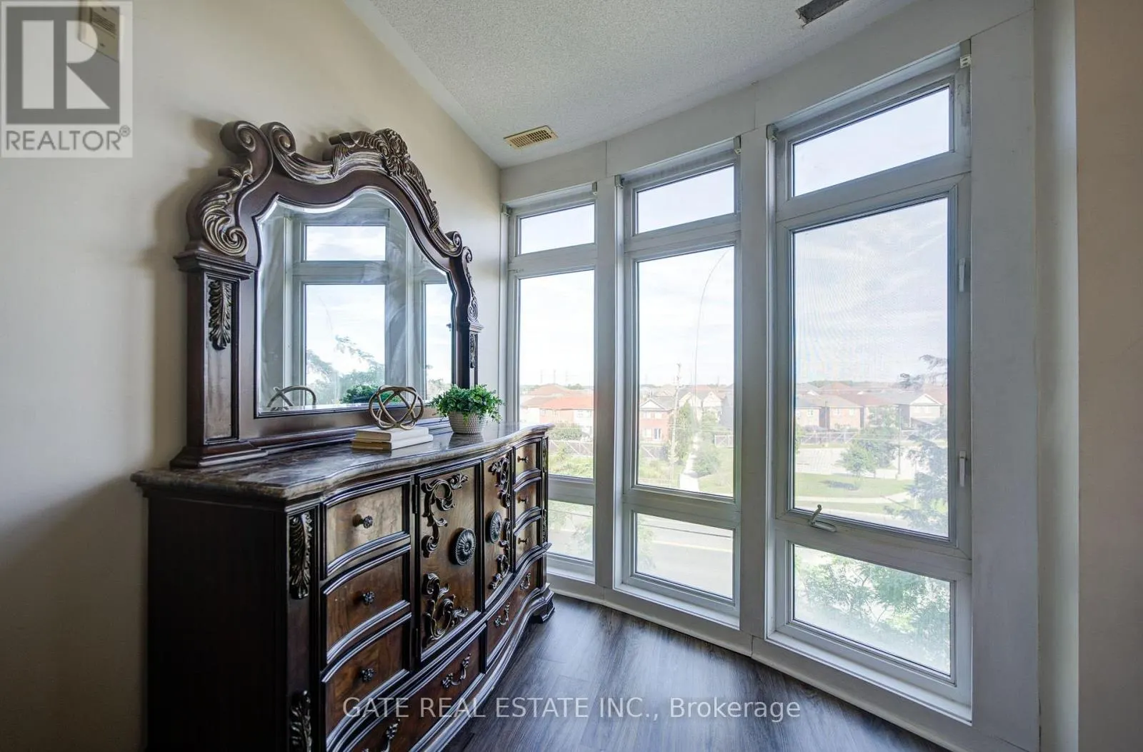307 - 7340 MARKHAM ROAD